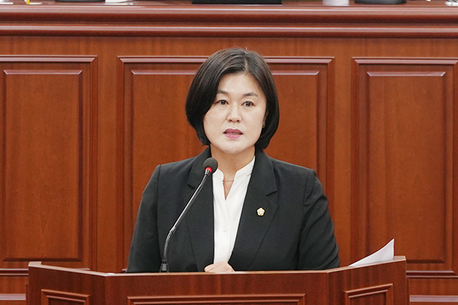 홍지영 태백시의원, “시민게시판 즉각 공개 환원하라”