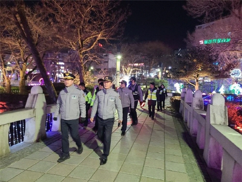 태백경찰서, 평온한 설 명절을 위해자율방범대와 ‘더 안심 합동순찰’ 실시