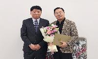 태백문화원, 종합법률 법진 박용일 고문에 감사장 전달